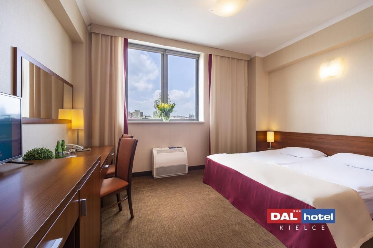 Hotel Dal Kielce Exterior foto