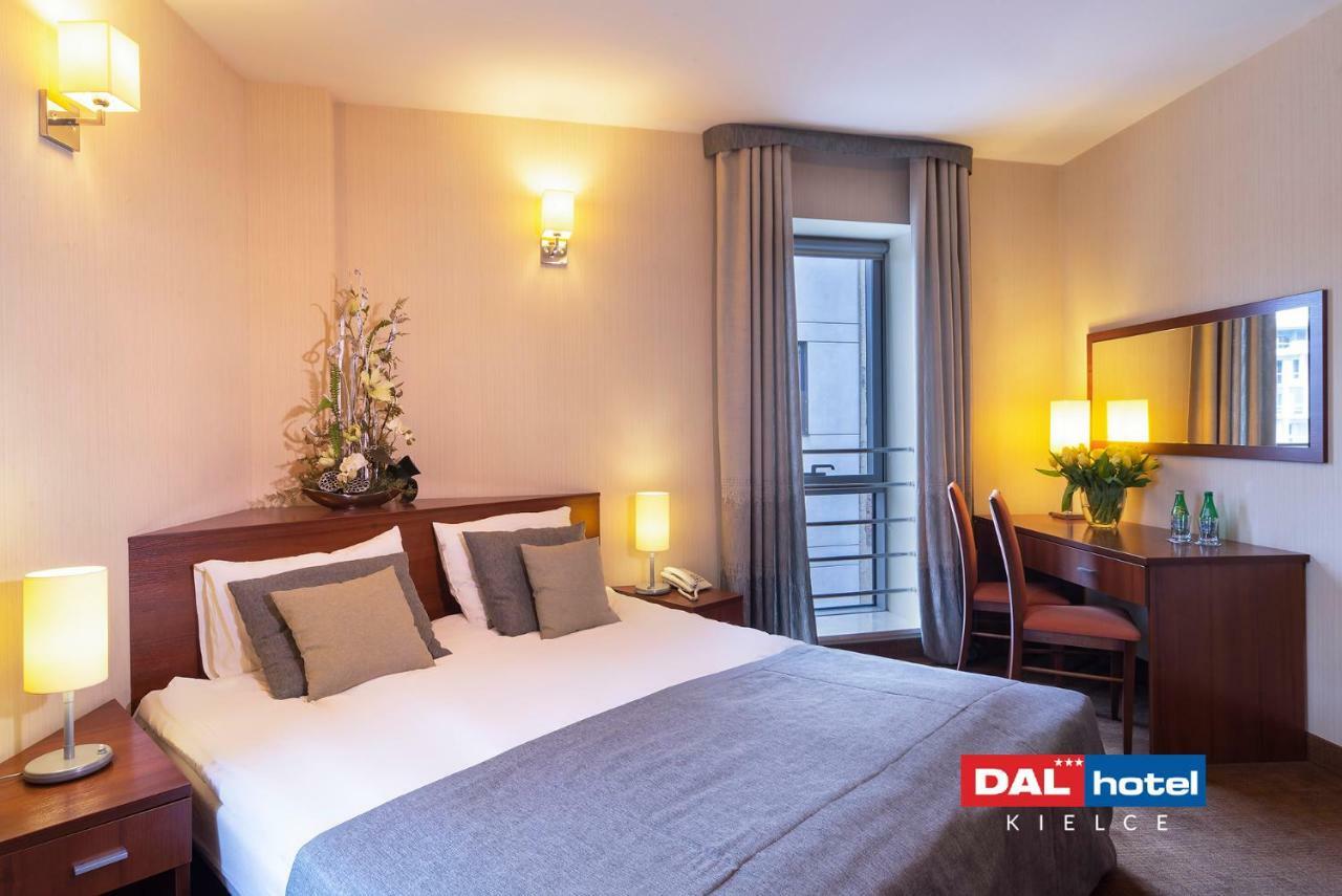 Hotel Dal Kielce Exterior foto